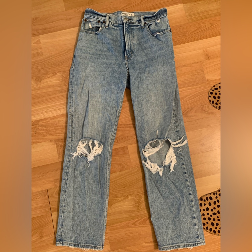 Abercrombie & Fitch Blue 90s straight ultra high rise jeans distressed size 28